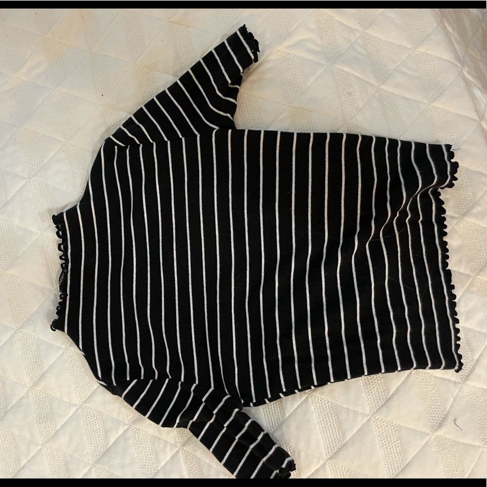 Ribbed mock neck top
